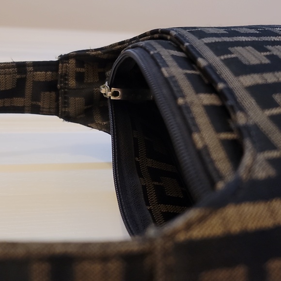 Monogrammed E Purse made in Korea. Possibly made to resemble Fendi brand. - Picture 5 of 14